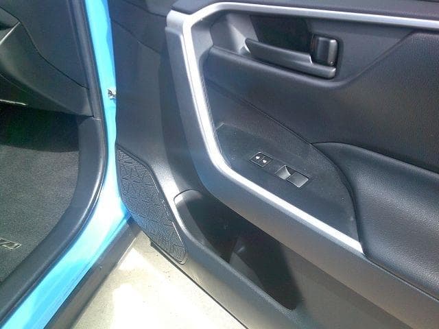 2019 Toyota RAV4 - Image 7