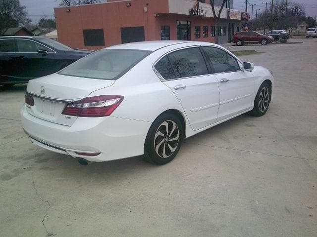 2016 HONDA Accord - Image 4