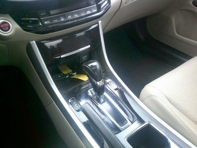 2016 HONDA Accord - Image 17