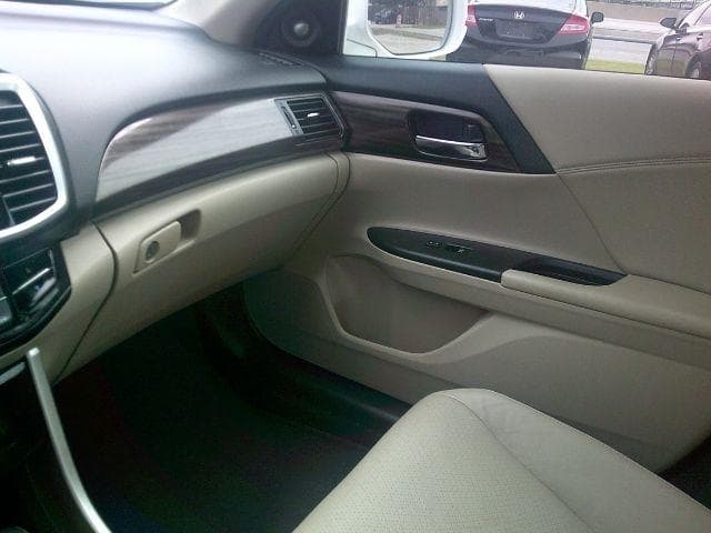 2016 HONDA Accord - Image 18