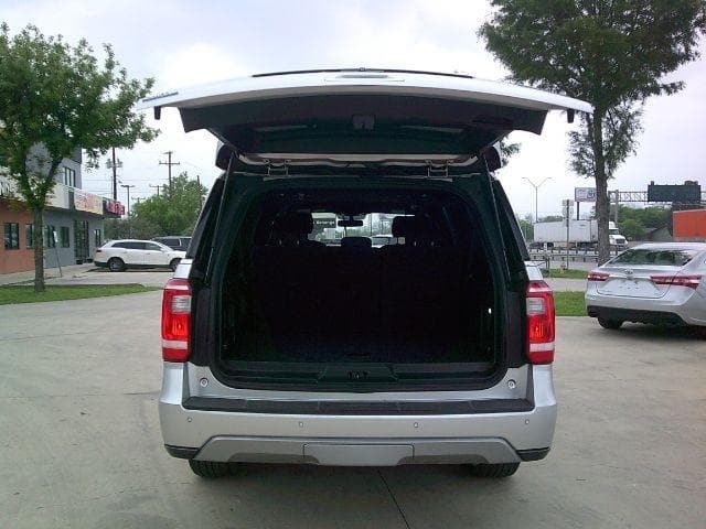 2019 Ford Expedition - Image 6