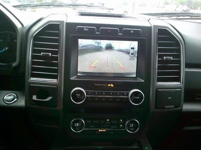 2019 Ford Expedition - Image 18