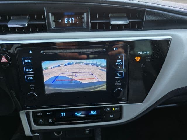 2017 TOYOTA Corolla - Image 12