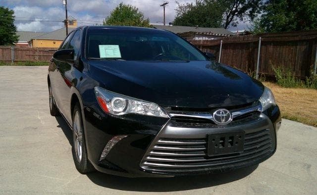 2016 Toyota Camry - Image 2