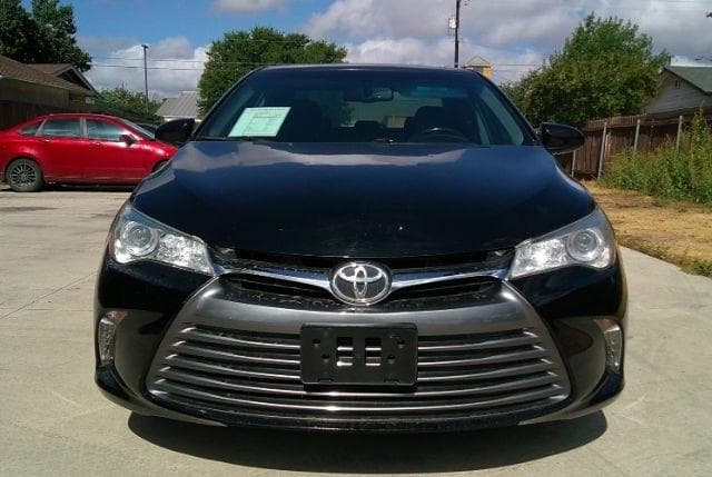 2016 Toyota Camry - Image 3