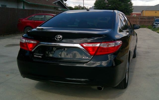 2016 Toyota Camry - Image 5