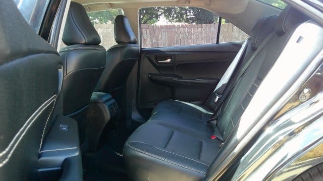 2016 Toyota Camry - Image 11