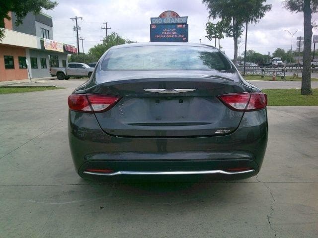 2016 CHRYSLER 200 - Image 5