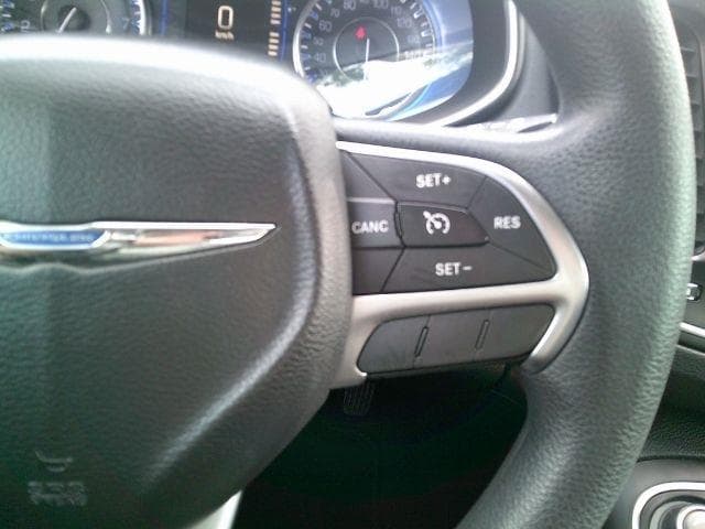 2016 CHRYSLER 200 - Image 14