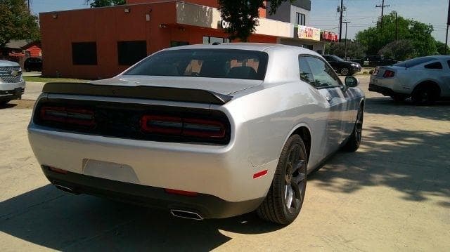 2022 Dodge Challenger - Image 4