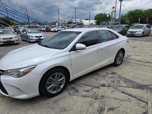 2017 TOYOTA Camry - Image 1