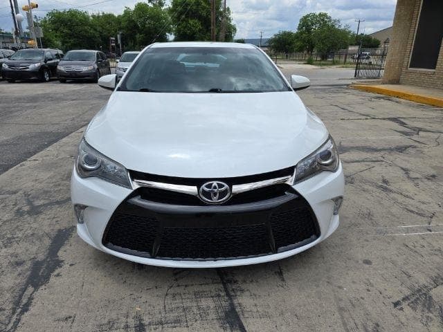 2017 TOYOTA Camry - Image 5