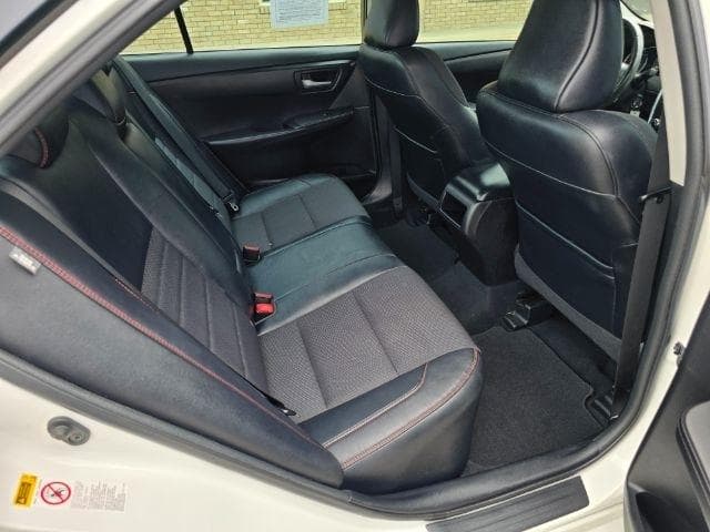 2017 TOYOTA Camry - Image 8