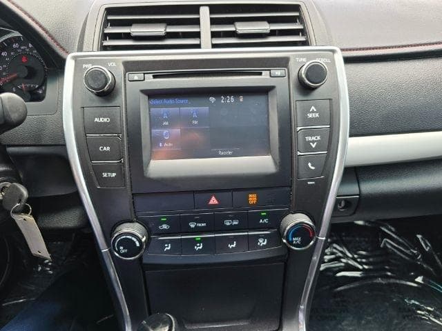 2017 TOYOTA Camry - Image 13