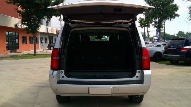 2018 CHEVROLET Suburban - Image 5