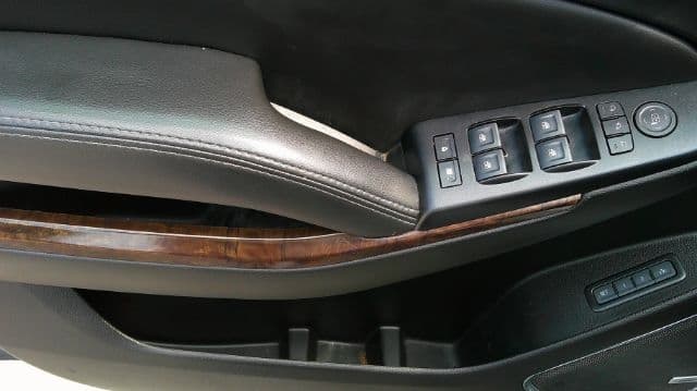 2018 CHEVROLET Suburban - Image 12