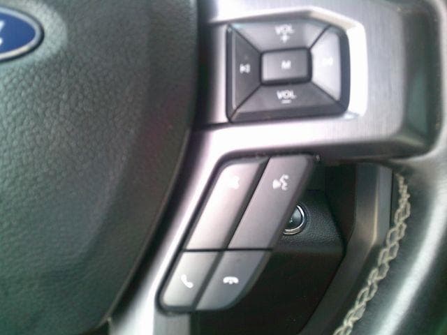 2019 Ford Expedition - Image 11