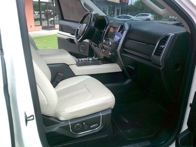 2019 Ford Expedition - Image 14