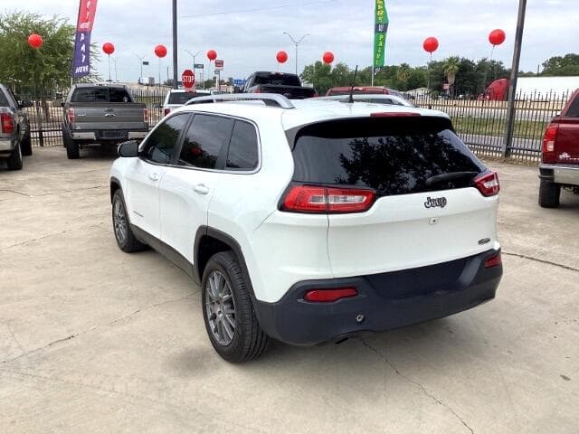 2018 Jeep Cherokee - Image 3