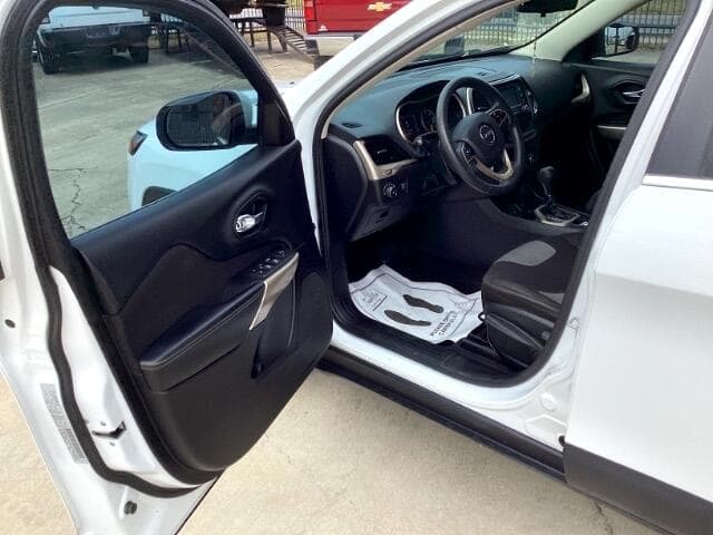 2018 Jeep Cherokee - Image 8