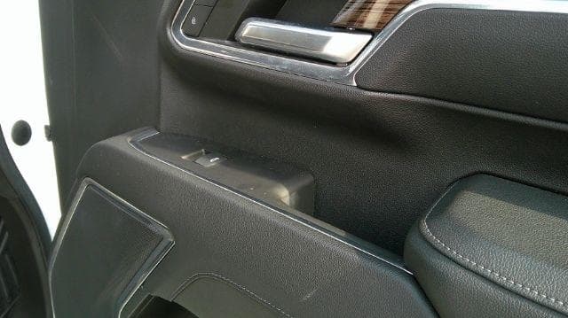 2024 Chevrolet Silverado - Image 12