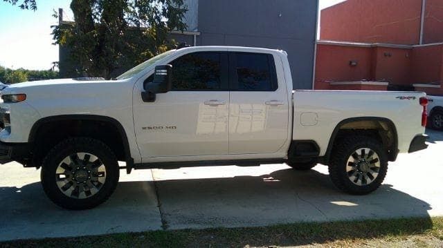 2024 Chevrolet Silverado - Image 17