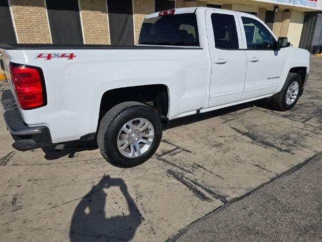 2017 CHEVROLET Silverado - Image 3