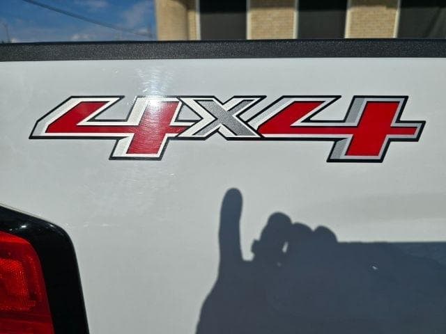 2017 CHEVROLET Silverado - Image 16