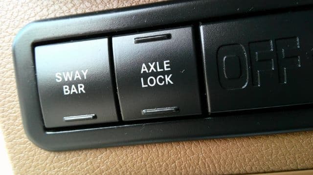 2012 Jeep Wrangler - Image 10