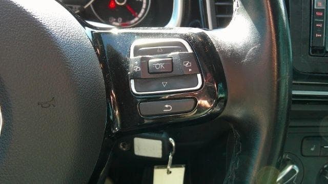 2016 Volkswagen Beetle - Image 7