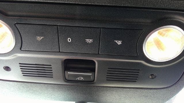 2016 Volkswagen Beetle - Image 15