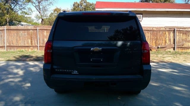 2020 Chevrolet Suburban - Image 3