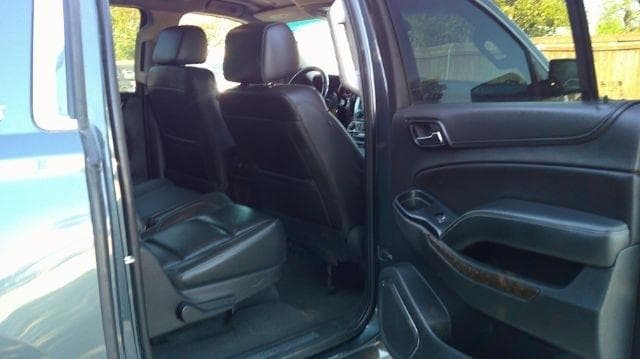 2020 Chevrolet Suburban - Image 15