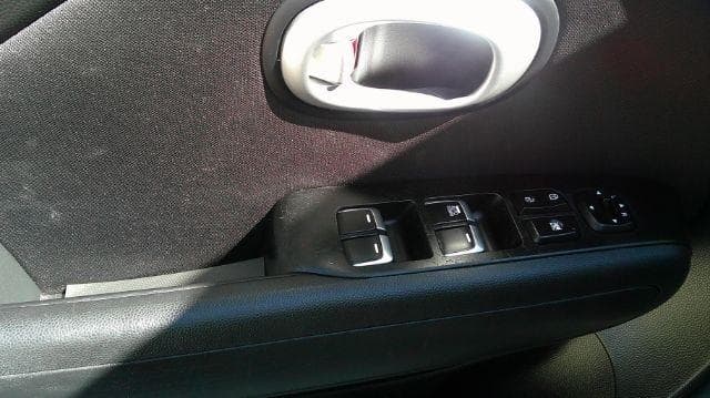 2018 KIA Soul - Image 15