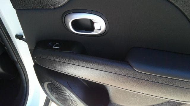 2018 KIA Soul - Image 20