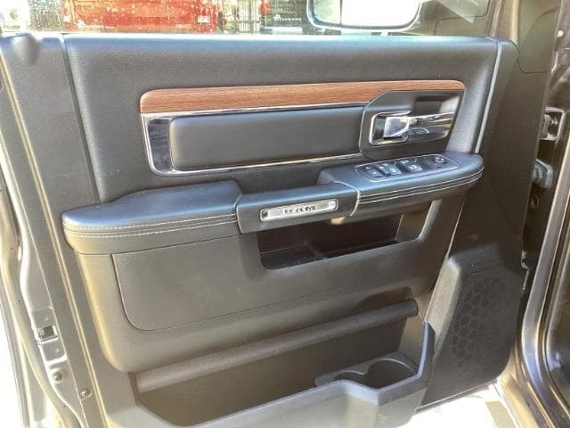 2014 RAM 1500 - Image 13