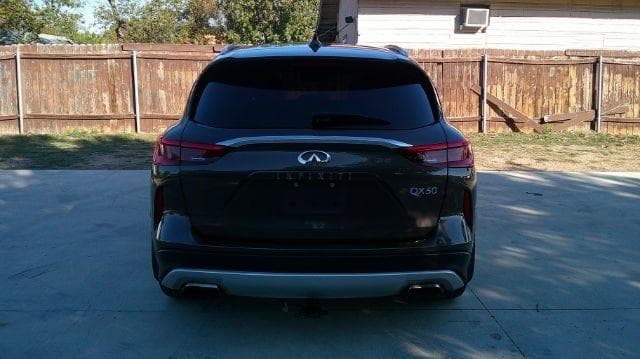 2019 Infiniti QX50 - Image 3