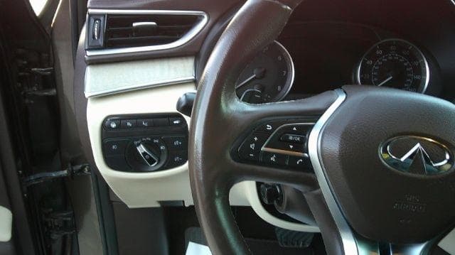 2019 Infiniti QX50 - Image 8