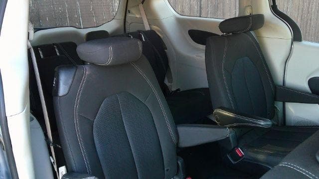 2023 Chrysler Voyager - Image 13