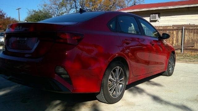 2023 Kia Forte - Image 5