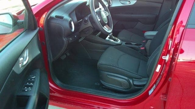 2023 Kia Forte - Image 7