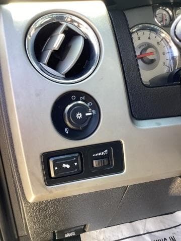 2010 FORD F-150 - Image 11