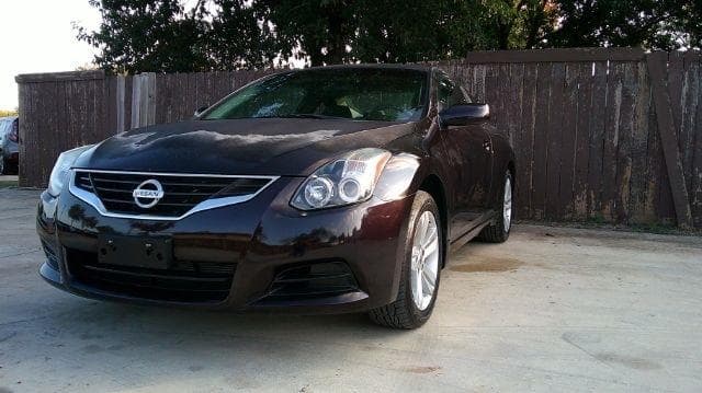2010 Nissan Altima - Image 1