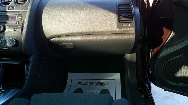 2010 Nissan Altima - Image 9