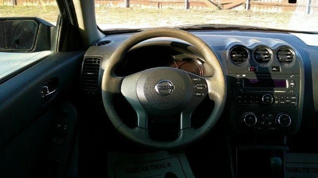 2010 Nissan Altima - Image 11