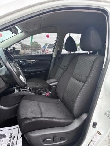 2019 NISSAN Rogue - Image 10