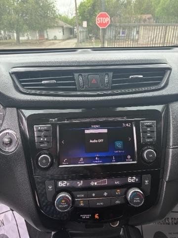 2019 NISSAN Rogue - Image 14