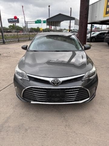 2018 TOYOTA Avalon - Image 1