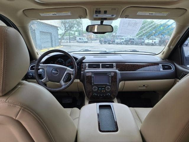 2013 GMC Yukon - Image 15