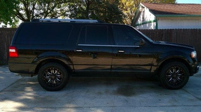 2017 FORD Expedition - Image 2